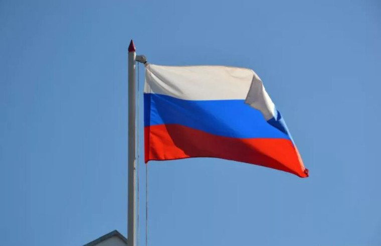 Церемонии поднятия Государственного флага.